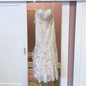 Wedding dress